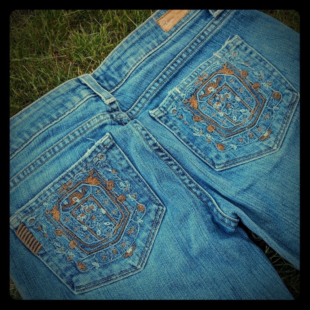 Shop closing!! Paige Laurel Canyon bootcut jeans